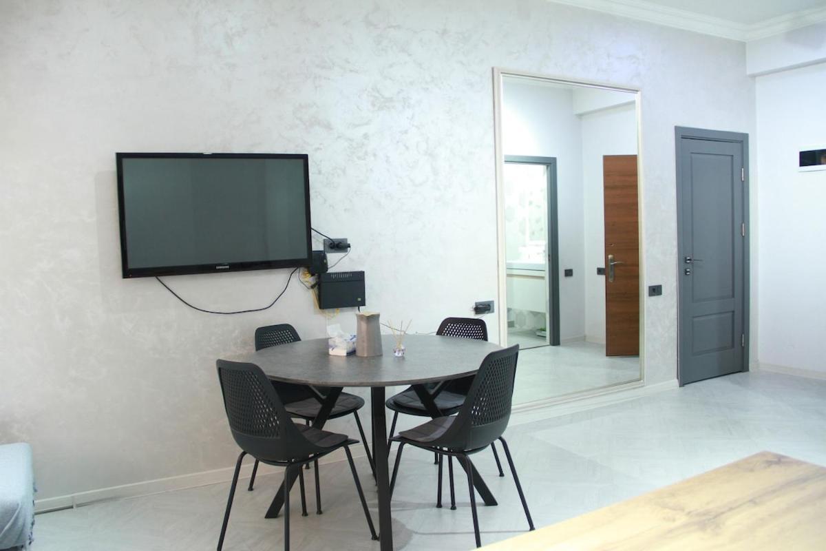 City Center Apartment Erivan Exterior foto